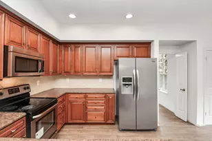 103 E Lakeridge Dr, The Woodlands, TX 77381 - Photo 19