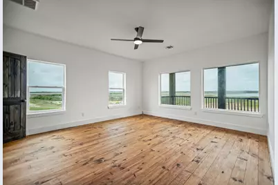 809 W Taylor Avenue, Port O'Connor, TX 77982 - Photo 21