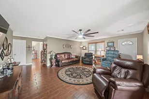 4911 Brister Pkwy, Rosharon, TX 77583 - Photo 13