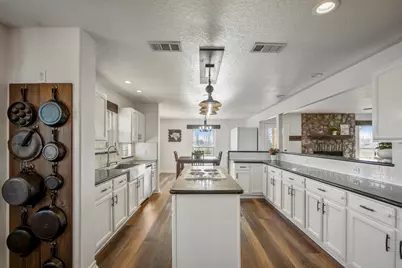 10009 County Road 168, Alvin, TX 77511 - Photo 13