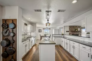 10009 County Rd 168, Alvin, TX 77511 - Photo 13