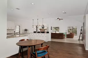 44 Lake Forest Cir, Conroe, TX 77384 - Photo 9