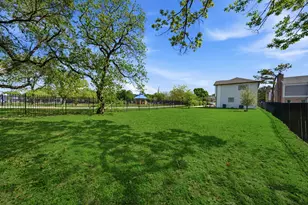 11621 Waldemar Dr, Houston, TX 77077 - Photo 25