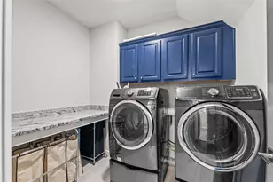 1711 Leilani Dr, Houston, TX 77055 - Photo 21