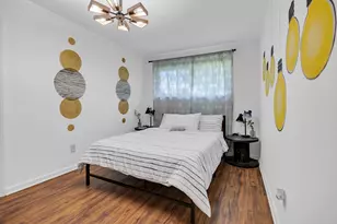 5755 Cartagena St, Houston, TX 77035 - Photo 17
