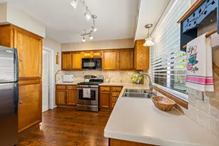 9102 Woodhouse Dr, Spring, TX 77379 - Photo 13