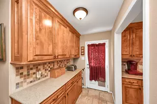 2610 Pine St, Galveston, TX 77551 - Photo 3