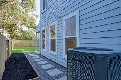 957 Ringold Street, Houston, TX 77088 - Photo 23