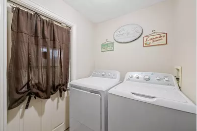 210 N 10th Street, Highlands, TX 77562 - Photo 11