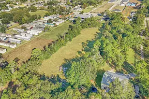 2926 Massey Tompkins Rd, Baytown, TX 77521 - Photo 3