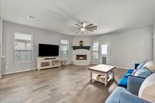 3114 Royal Albatross Dr, Texas City, TX 77590 - Photo 9
