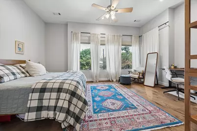 2704 Baldwin Street, Houston, TX 77006 - Photo 11