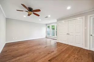 2006 Du Barry Ln, Houston, TX 77018 - Photo 9