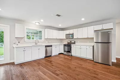 2006 Du Barry Lane, Houston, TX 77018 - Photo 5