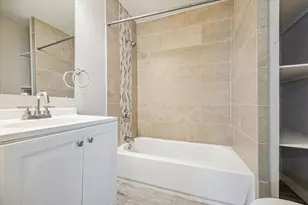 2006 Du Barry Ln, Houston, TX 77018 - Photo 13