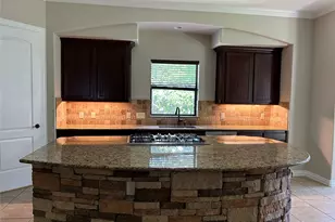 101 E Silverwood Ranch Estate, Shenandoah, TX 77384 - Photo 11