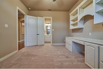101 E Silverwood Ranch Estate, Shenandoah, TX 77384 - Photo 17