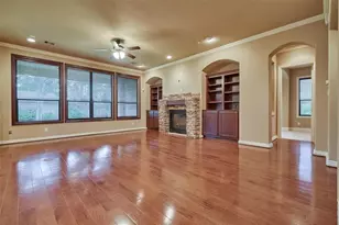 101 E Silverwood Ranch Estate, Shenandoah, TX 77384 - Photo 13