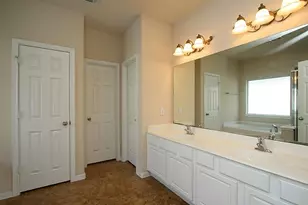 63 S Archwyck Cir, The Woodlands, TX 77382 - Photo 19