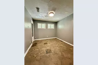 221 Richmond Street, Angleton, TX 77515 - Photo 11