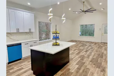 410 Coast Loop, Trinity, TX 75862 - Photo 11