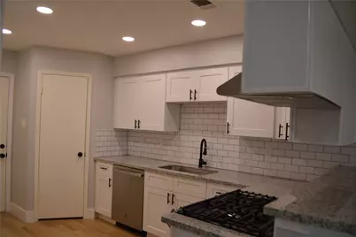 11526 S Kirkwood Road, Houston, TX 77477 - Photo 17