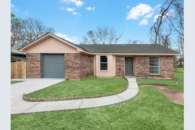 230 W Willwood Drive, Willis, TX 77378 - Photo 1