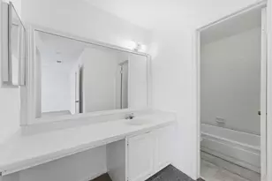 78 W Park West Dr, Houston, TX 77072 - Photo 11