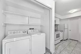 78 W Park West Dr, Houston, TX 77072 - Photo 9