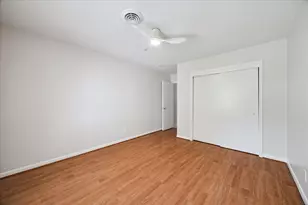 9777 Larston St, Houston, TX 77055 - Photo 19