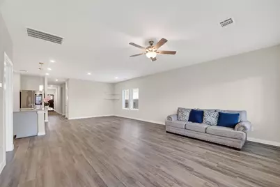 12119 Rushing Ridge Dr, Baytown, TX 77523 - Photo 5