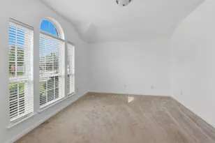 2008 Sandy Bank Ln, Pearland, TX 77581 - Photo 9