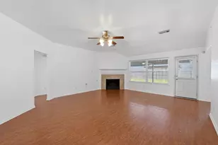 2008 Sandy Bank Ln, Pearland, TX 77581 - Photo 7