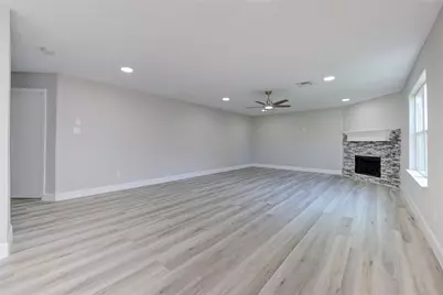 1831 Courtside Place Drive, Missouri City, TX 77489 - Photo 21