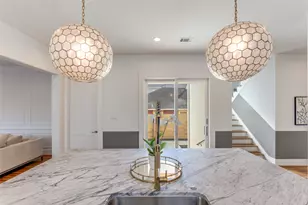 709 E 13th St, Houston, TX 77008 - Photo 15