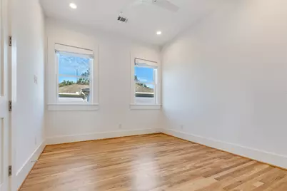 709 E 13th Street, Houston, TX 77008 - Photo 29