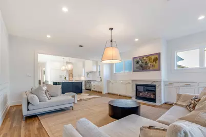 709 E 13th Street, Houston, TX 77008 - Photo 17
