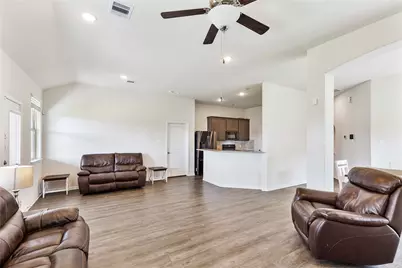 213 Kickapoo Drive, Anahuac, TX 77514 - Photo 13