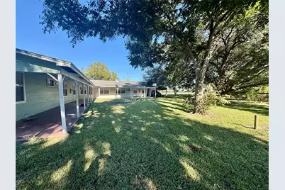 35 Private Road 815, Markham, TX 77414 - Photo 9