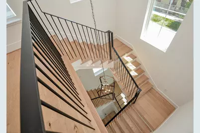 204 Burr Street #G, Houston, TX 77011 - Photo 25