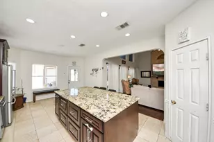 922 Bayhill Dr, Sugar Land, TX 77479 - Photo 13
