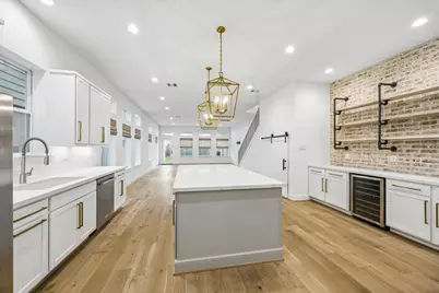 921 W 21st Street, Houston, TX 77008 - Photo 9