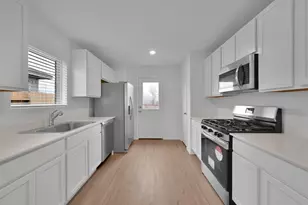 533 Brook Terrance Ln, Willis, TX 77378 - Photo 11