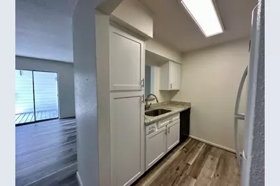 2333 Bering Drive #311, Houston, TX 77057 - Photo 9