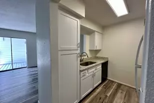 2333 Bering Dr, Houston, TX 77057 - Photo 9