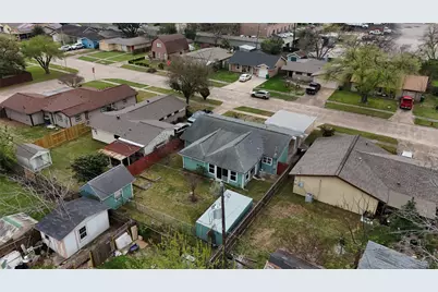 3717 Newton Drive, Pasadena, TX 77503 - Photo 13