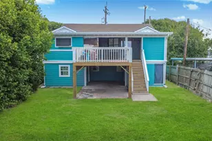 814 Broadway St, Galveston, TX 77550 - Photo 1