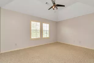 14207 Jade Cove Dr, Houston, TX 77077 - Photo 33