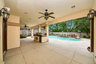 14207 Jade Cove Dr, Houston, TX 77077 - Photo 39