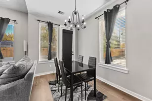 6704 Parker Grv Ln, Houston, TX 77076 - Photo 11